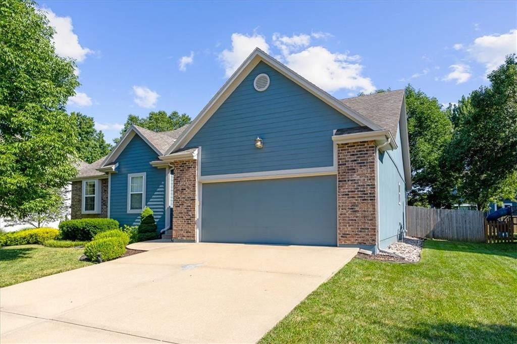 18173 W 157th Street, Olathe, KS