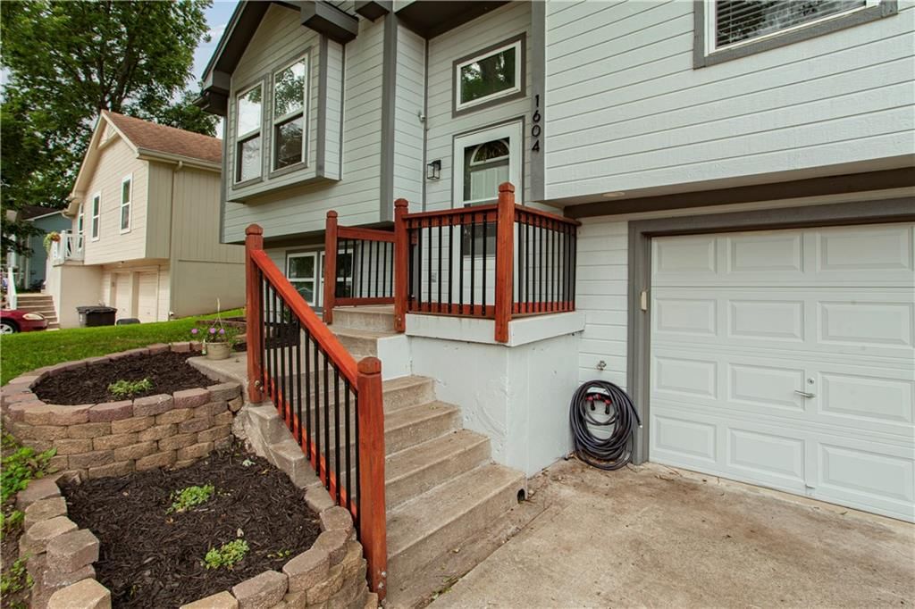 1604 S Concord Court — photo 4