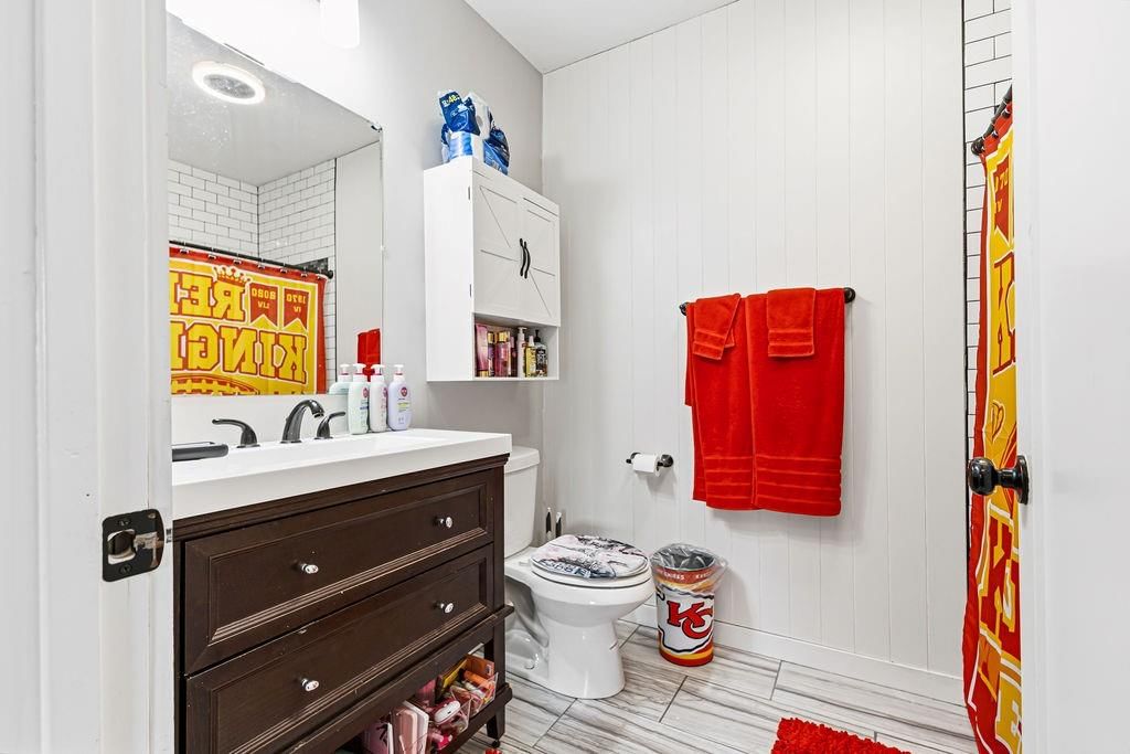 2205 Lovers Lane — photo 15
