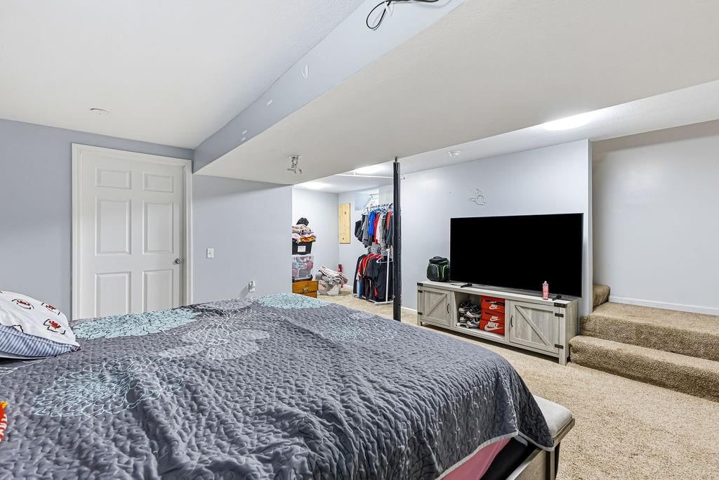 2205 Lovers Lane — photo 28