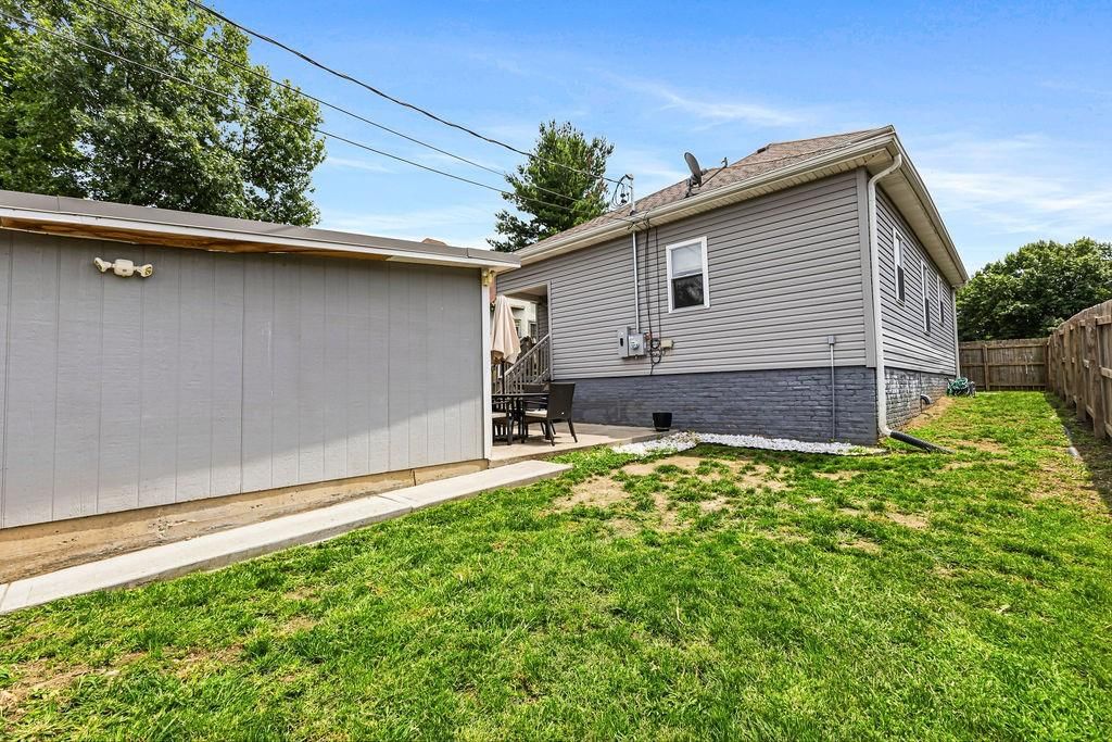 2205 Lovers Lane — photo 35
