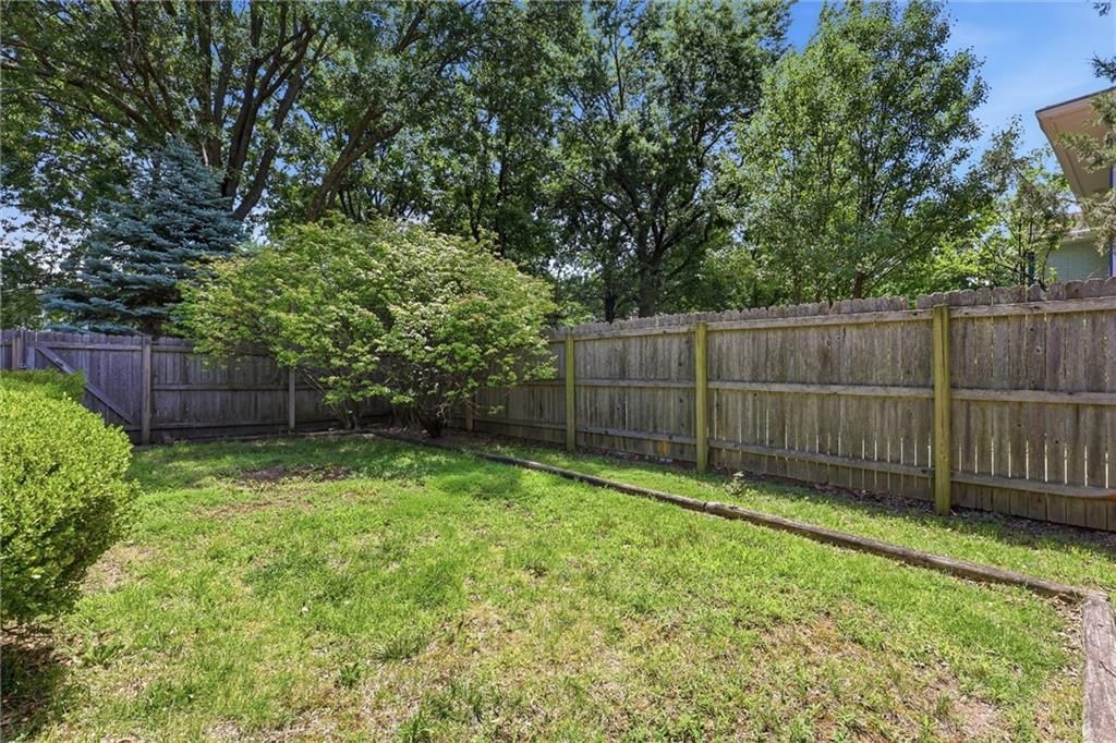 313 E 115th Street — photo 30
