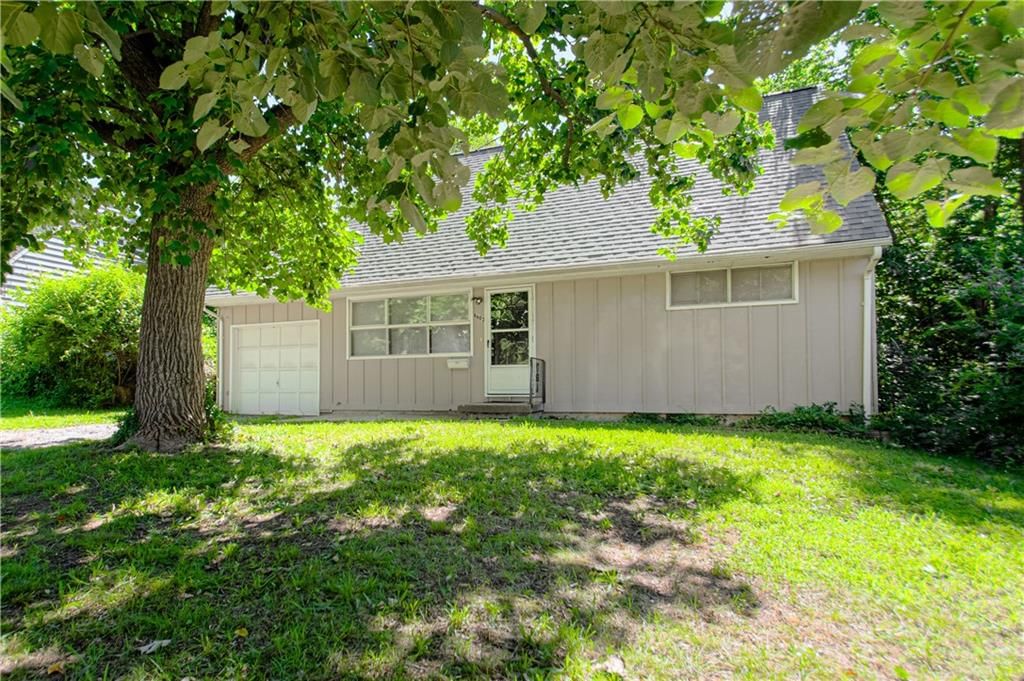 8603 Corrington Avenue — photo 3