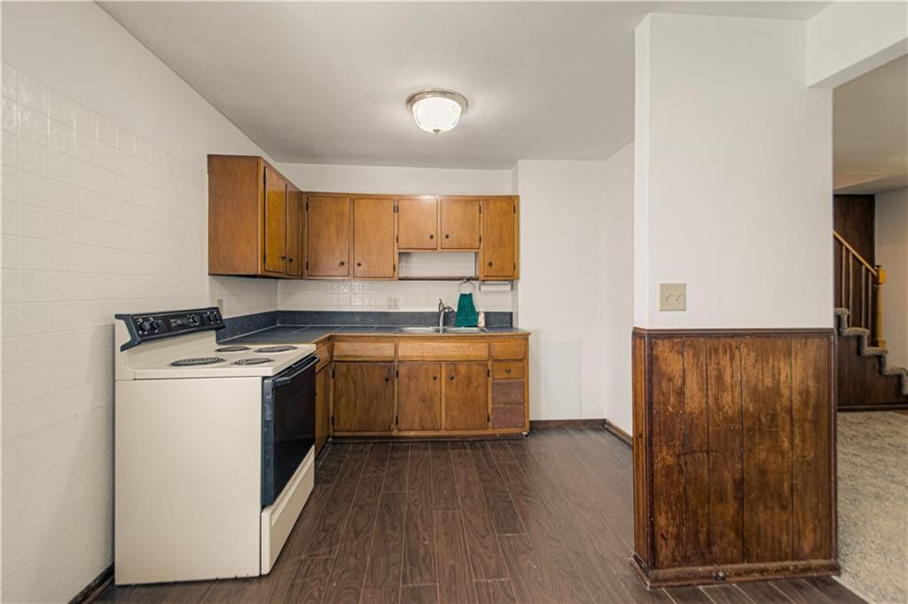 8603 Corrington Avenue — photo 7