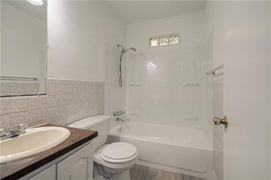 8603 Corrington Avenue — photo 14
