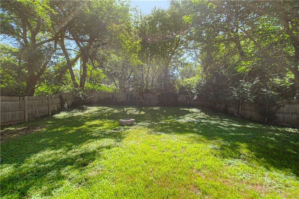 8603 Corrington Avenue — photo 23