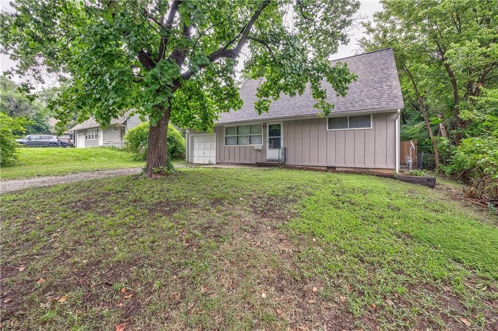 8603 Corrington Avenue — photo 24