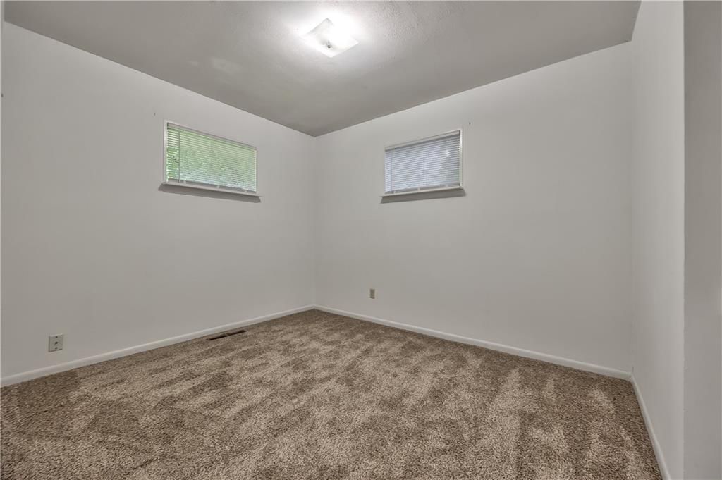 8603 Corrington Avenue — photo 28