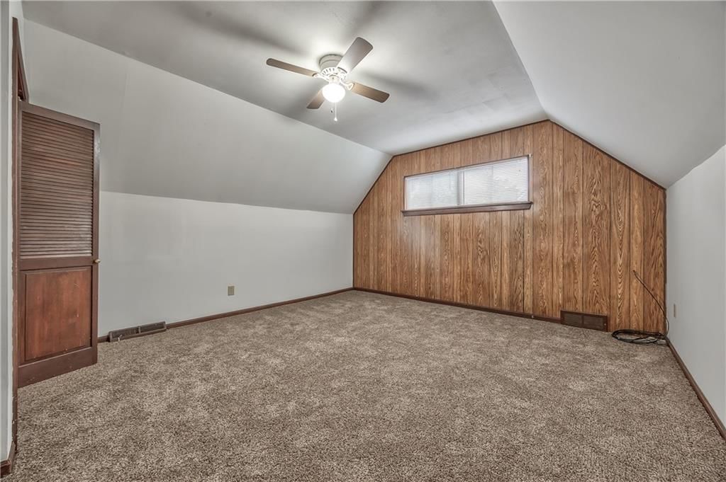 8603 Corrington Avenue — photo 32