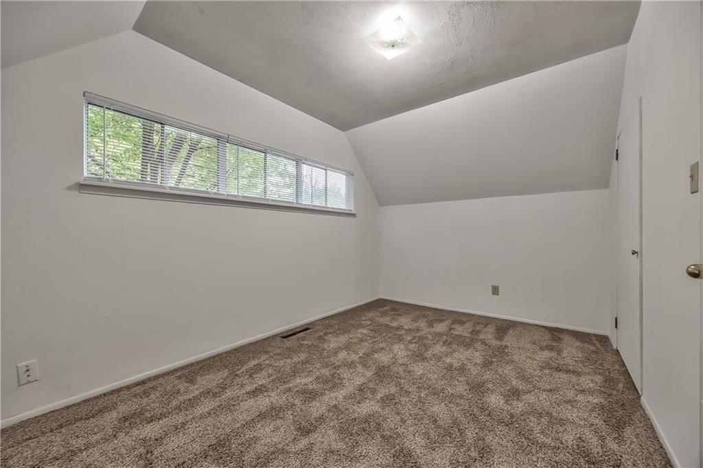 8603 Corrington Avenue — photo 35
