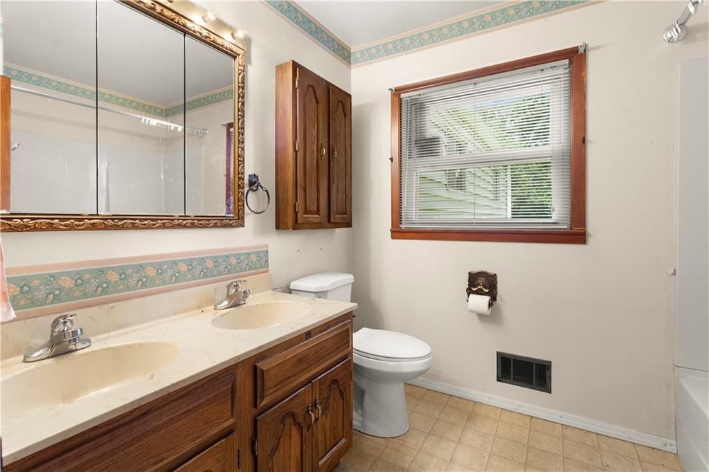 9806 E 77th Street — photo 30