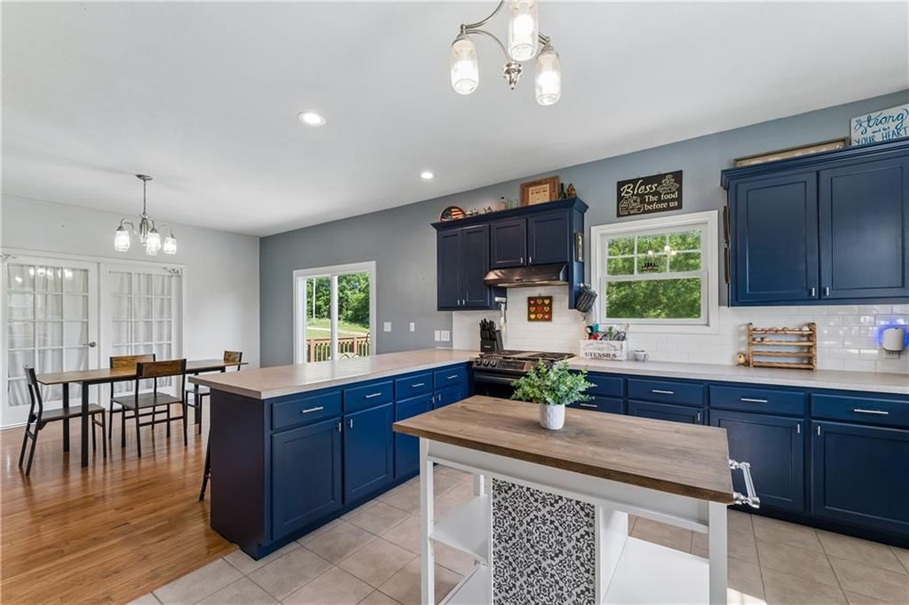 657 SW 701 Road — photo 13