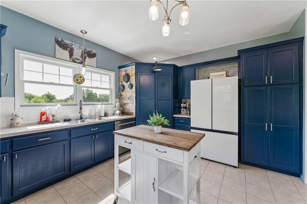 657 SW 701 Road — photo 15