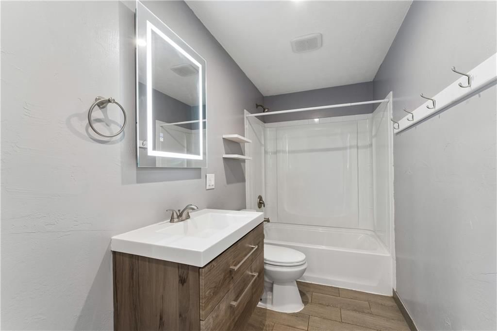 657 SW 701 Road — photo 41