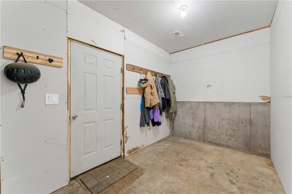 657 SW 701 Road — photo 43