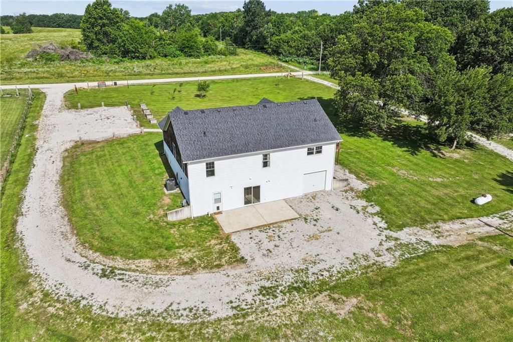 657 SW 701 Road — photo 50
