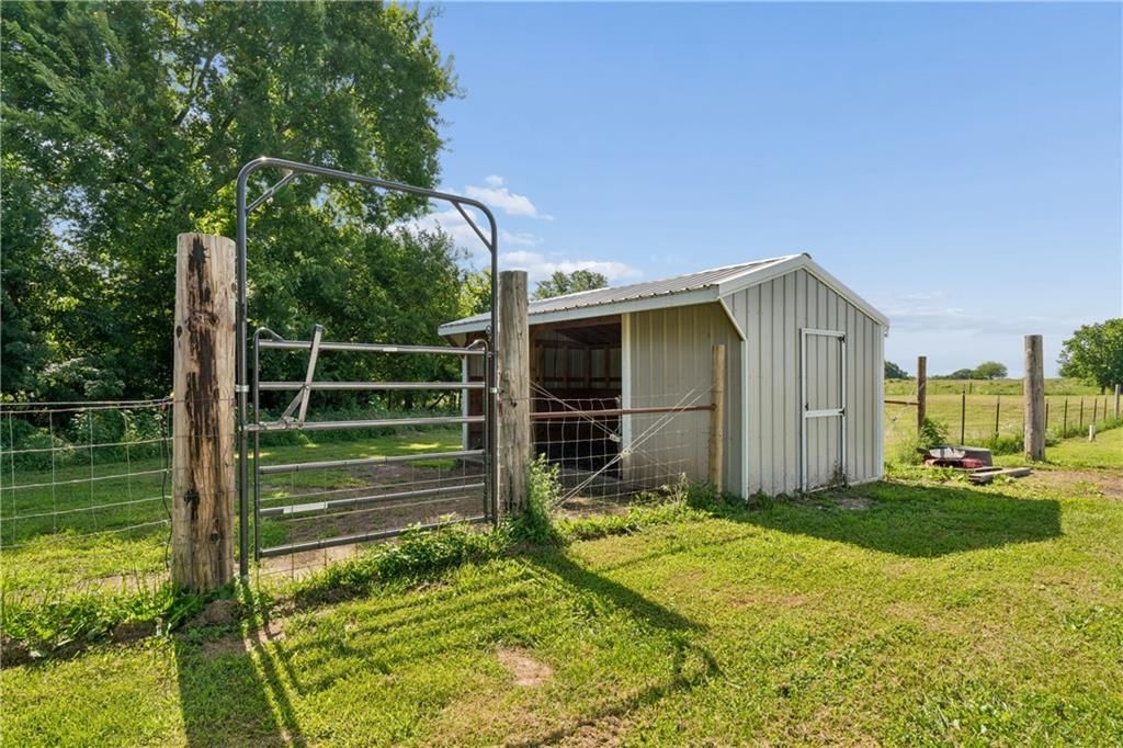657 SW 701 Road — photo 58