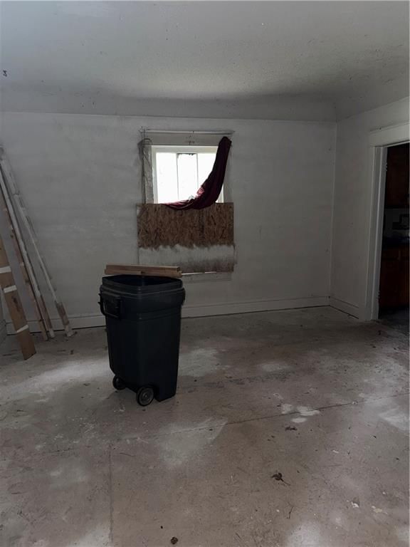 1526 S Maywood Avenue — photo 5