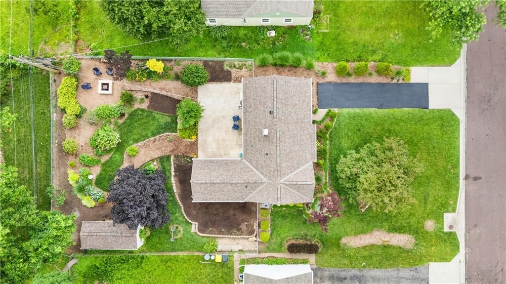 5824 Floyd Street — photo 4