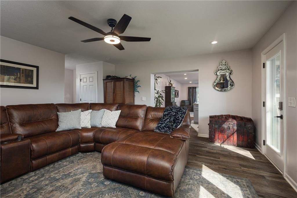 4016 Crane Circle — photo 8