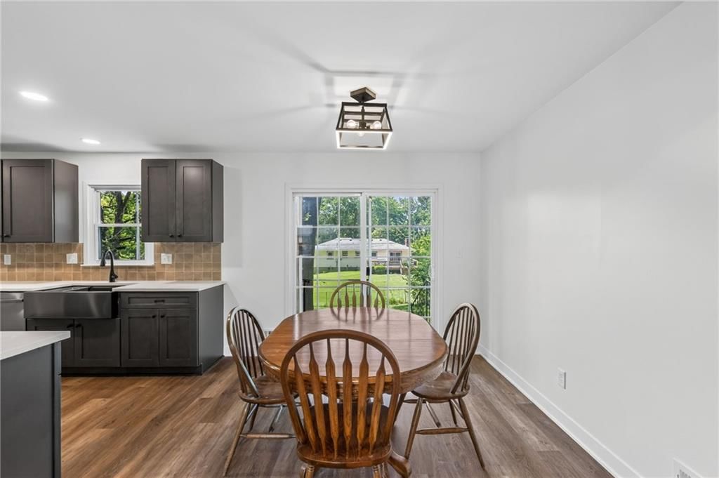 1006 Orrington Place — photo 5