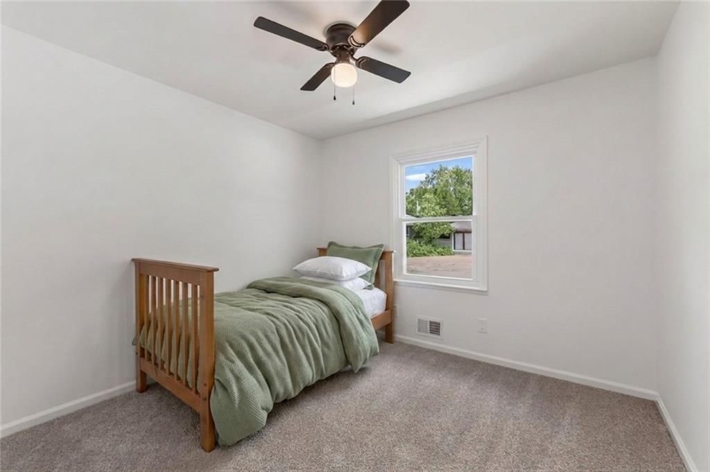 1006 Orrington Place — photo 16