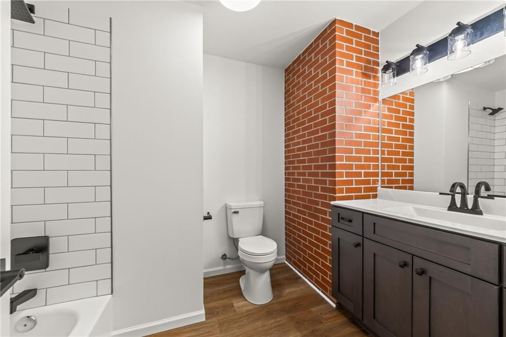1006 Orrington Place — photo 19
