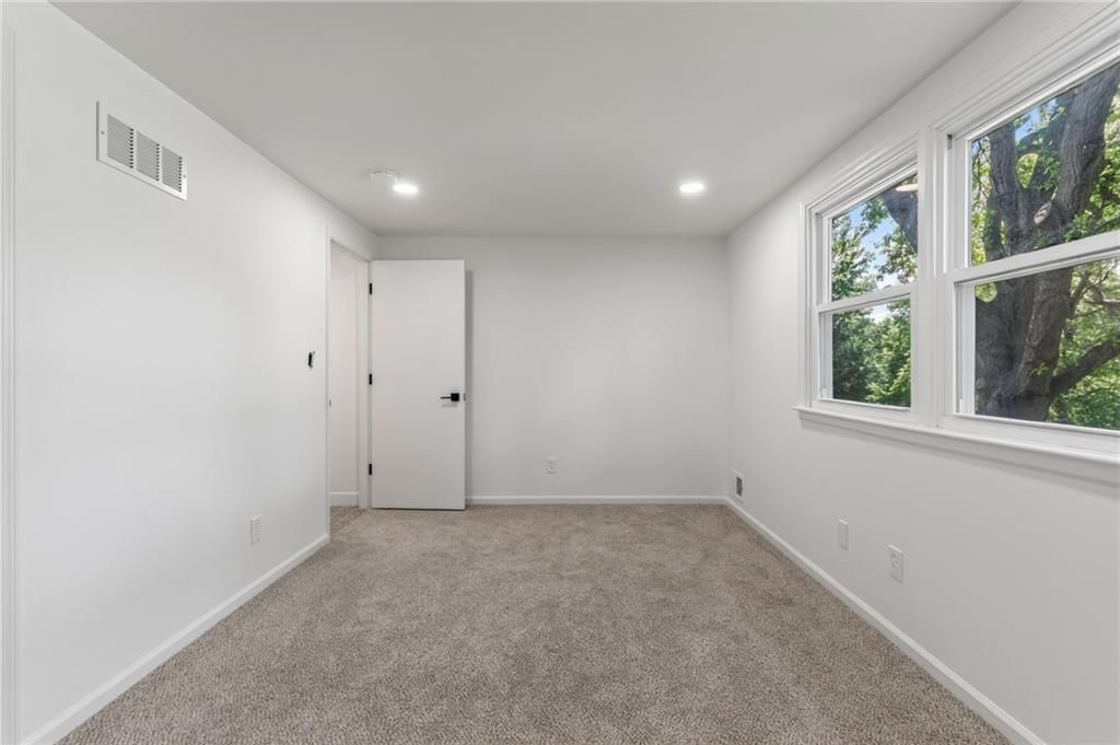 1006 Orrington Place — photo 22
