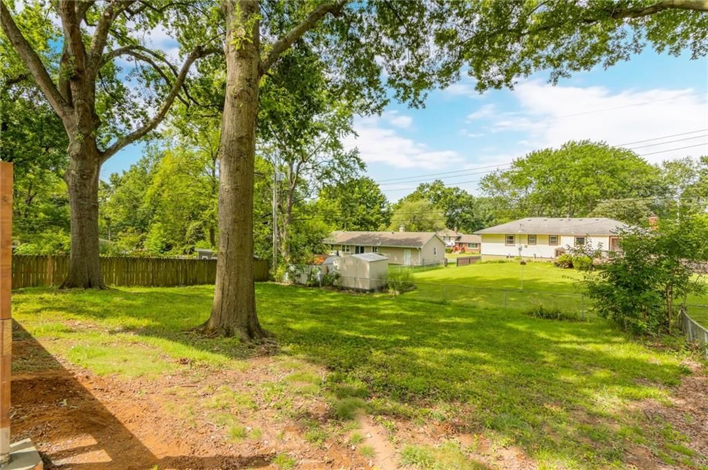 1006 Orrington Place — photo 35
