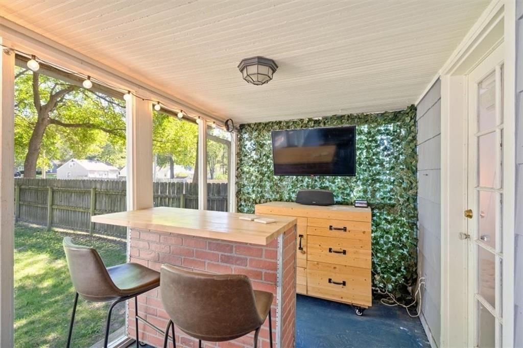 7845 Summit Street — photo 24