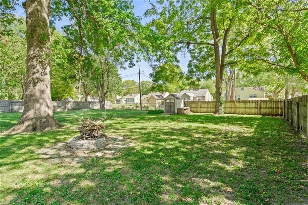 7845 Summit Street — photo 27