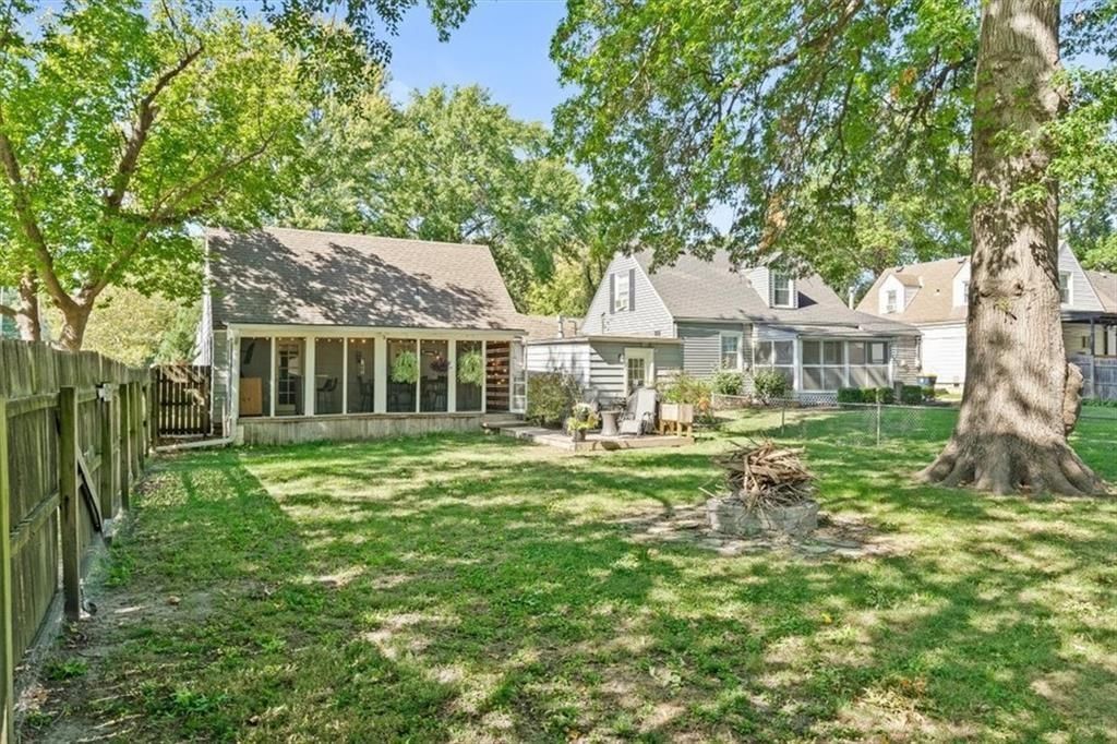 7845 Summit Street — photo 28