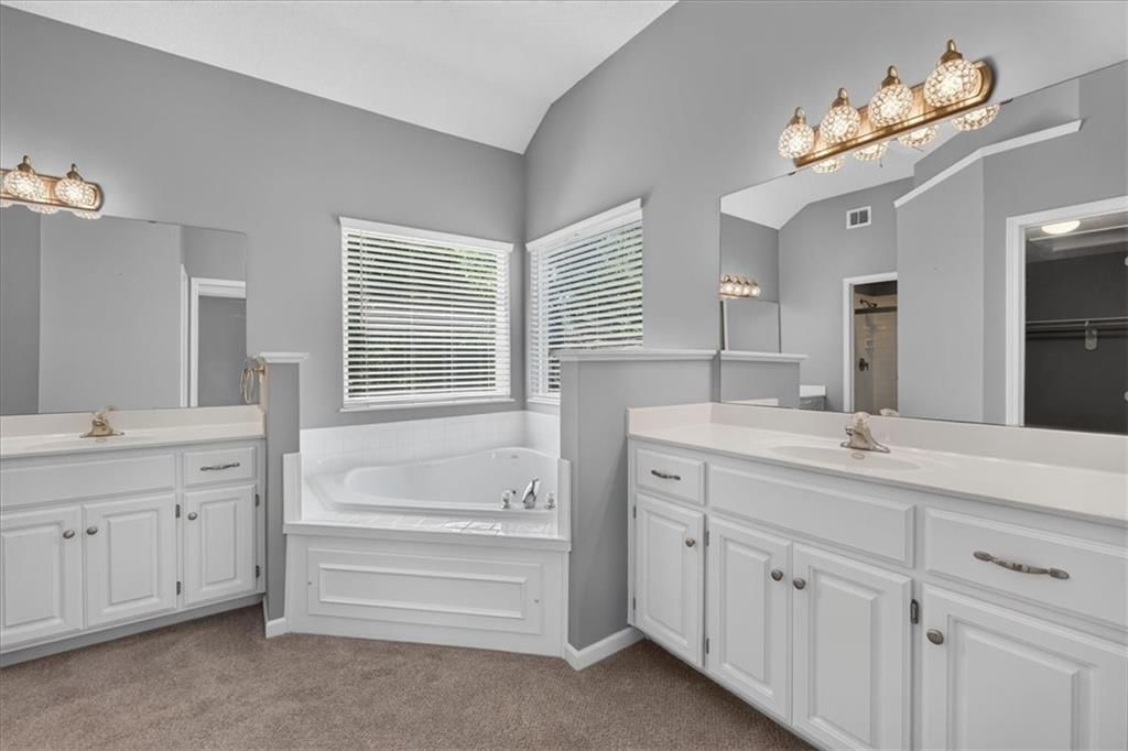 4017 SW Evergreen Lane — photo 31