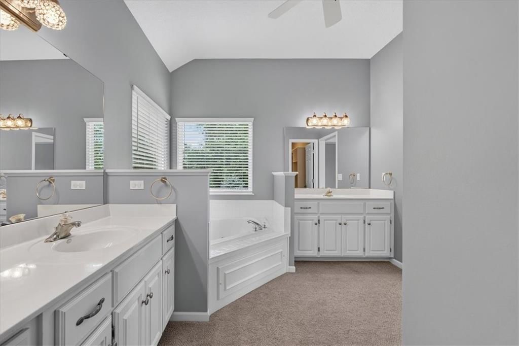 4017 SW Evergreen Lane — photo 32