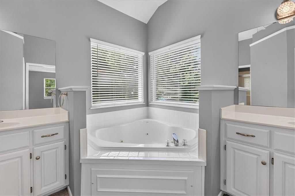 4017 SW Evergreen Lane — photo 33