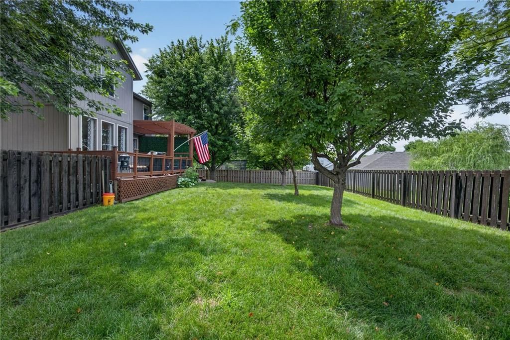 1208 N 3rd Street E — photo 32