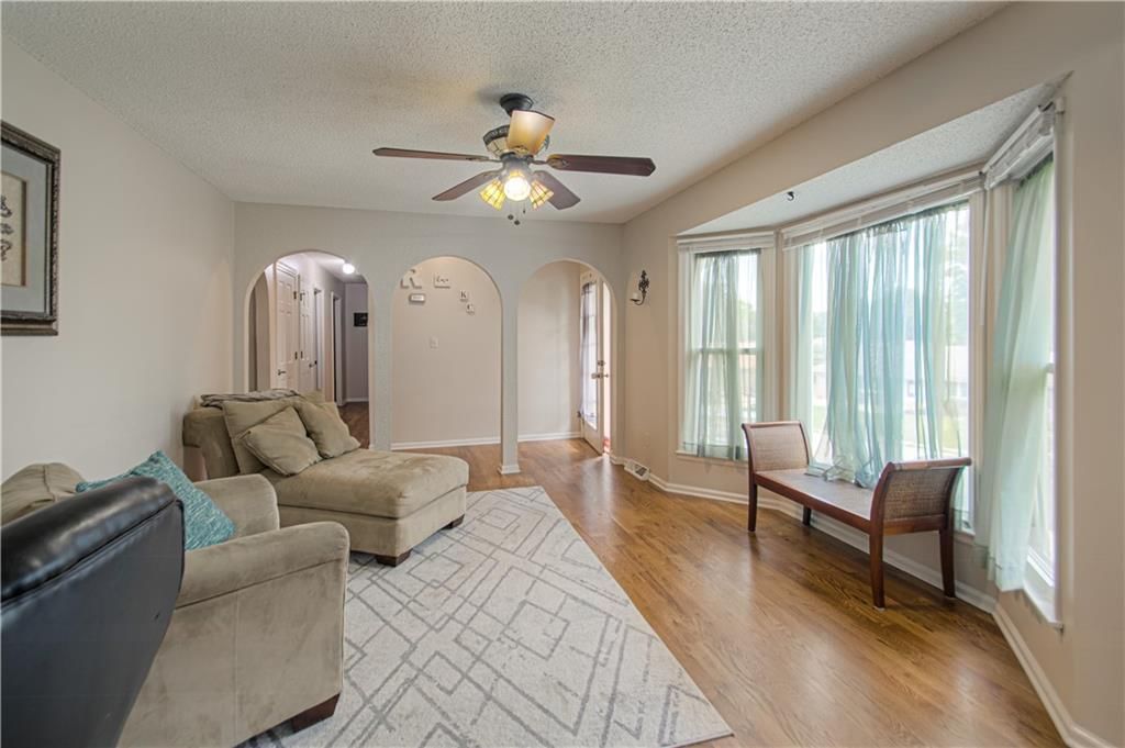 3008 S Cochise Drive — photo 8