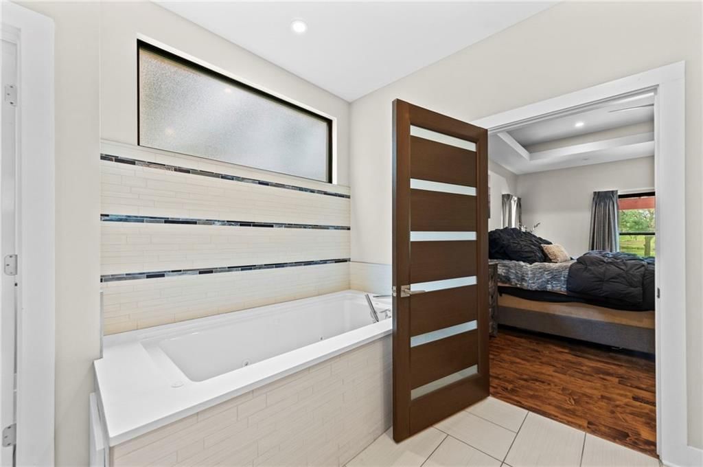 6537 Ridge Road — photo 35