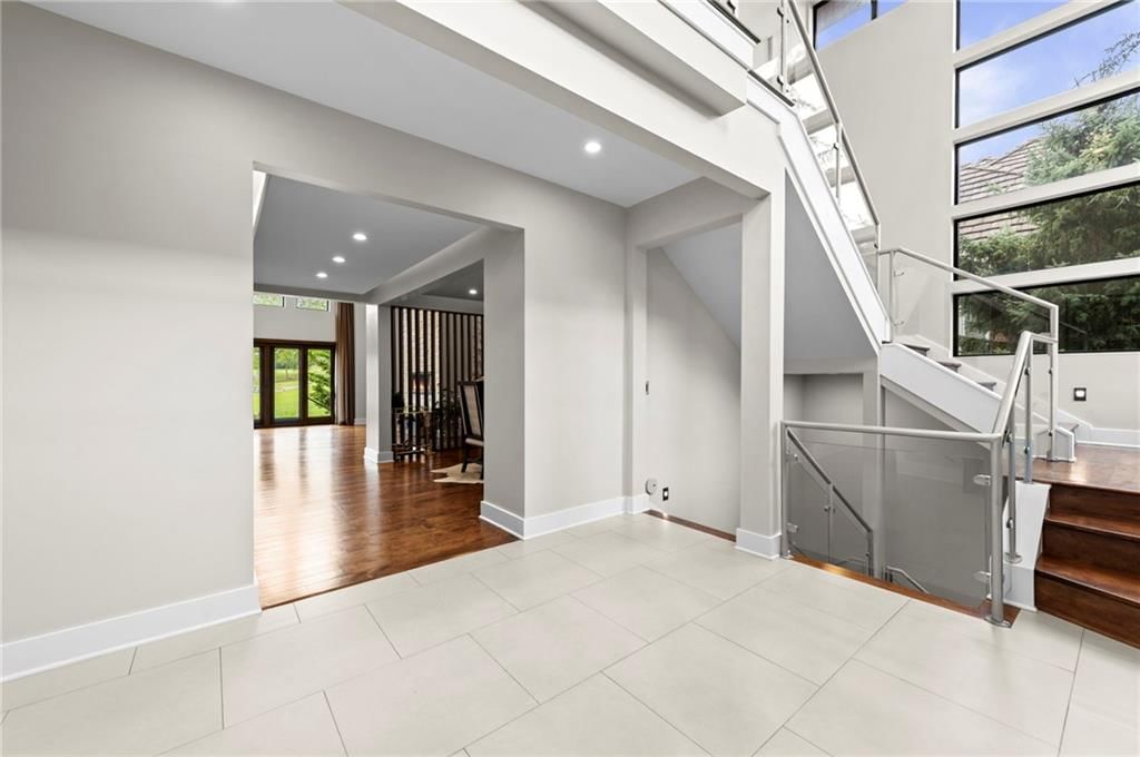 6537 Ridge Road — photo 42