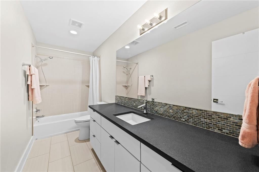 6537 Ridge Road — photo 46