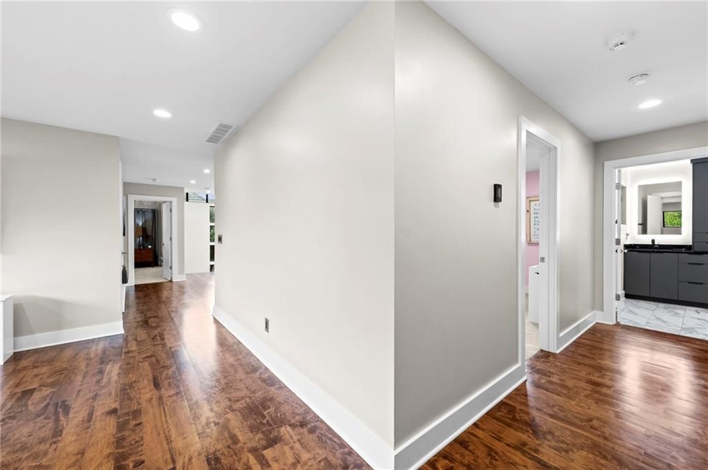 6537 Ridge Road — photo 47