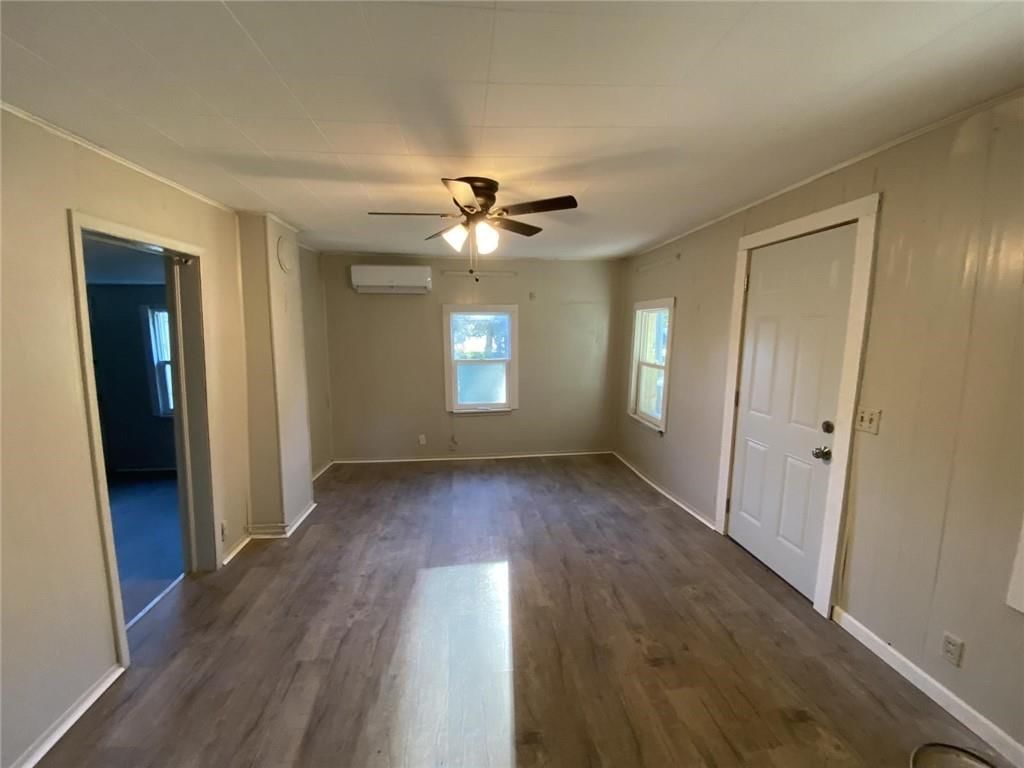 408 Peoria Street — photo 3