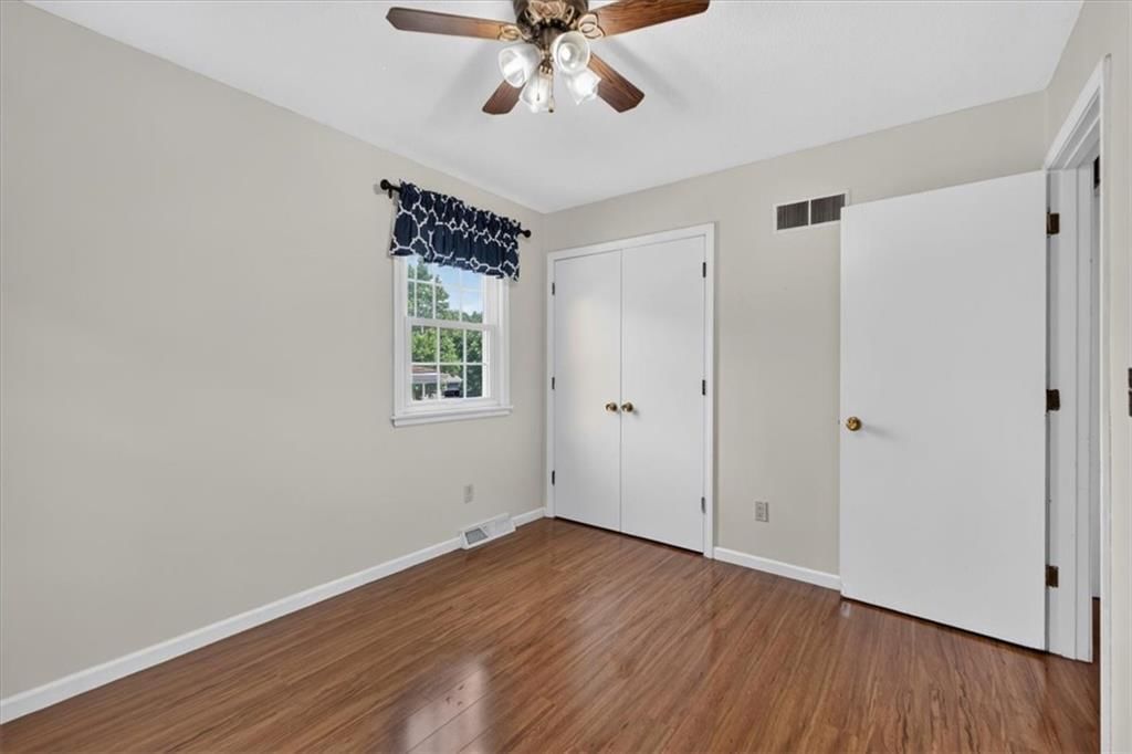 9704 Hardesty Avenue — photo 12