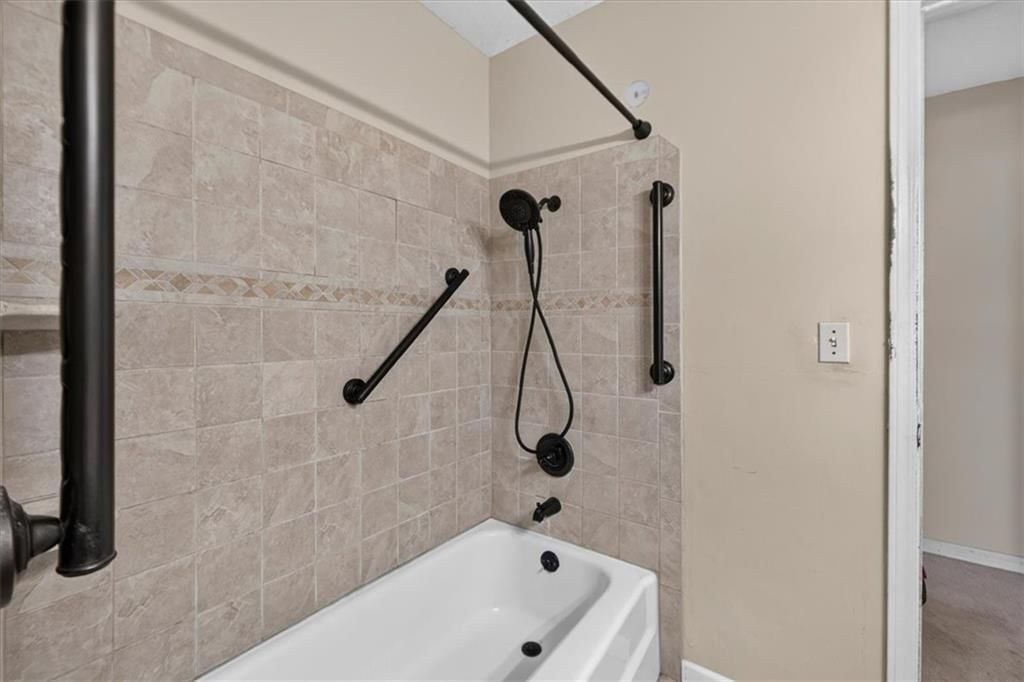 9704 Hardesty Avenue — photo 23