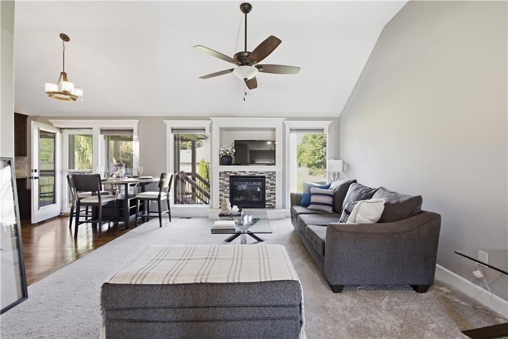 1300 Regency Drive — photo 12