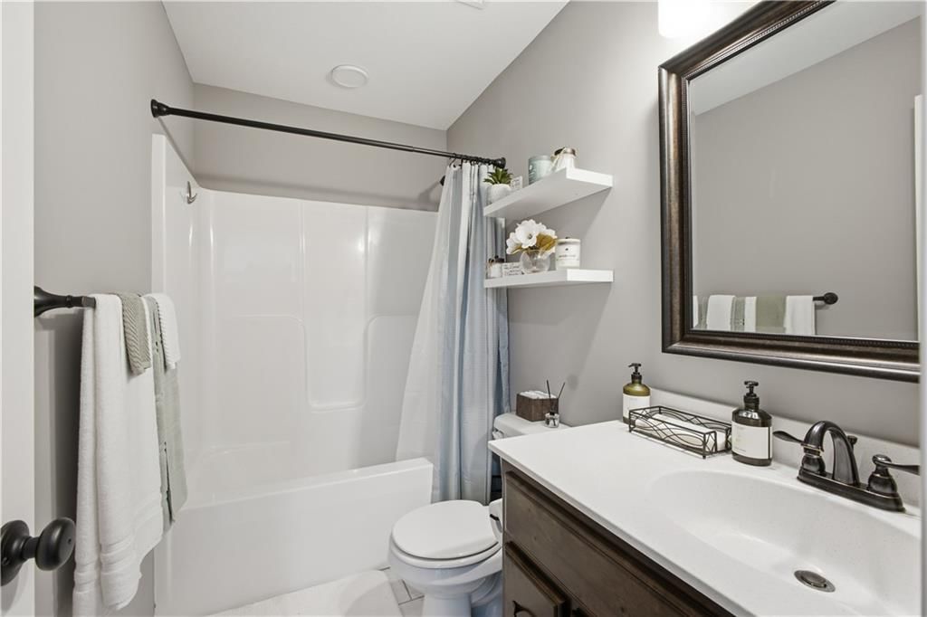 1300 Regency Drive — photo 23