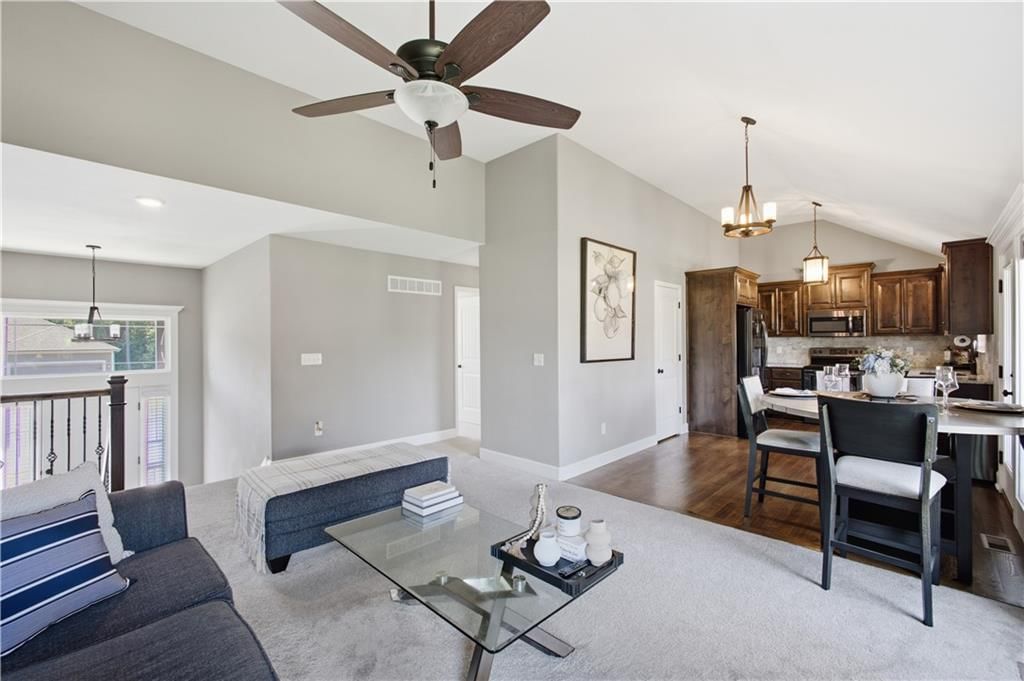 1300 Regency Drive — photo 24