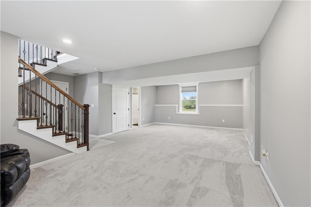 1300 Regency Drive — photo 26