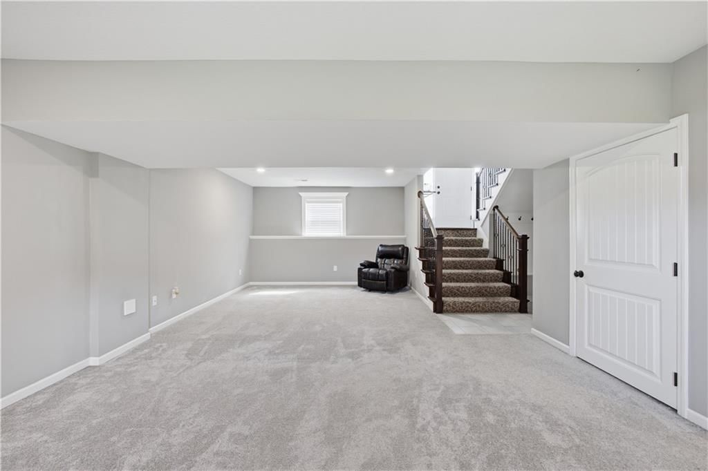 1300 Regency Drive — photo 27