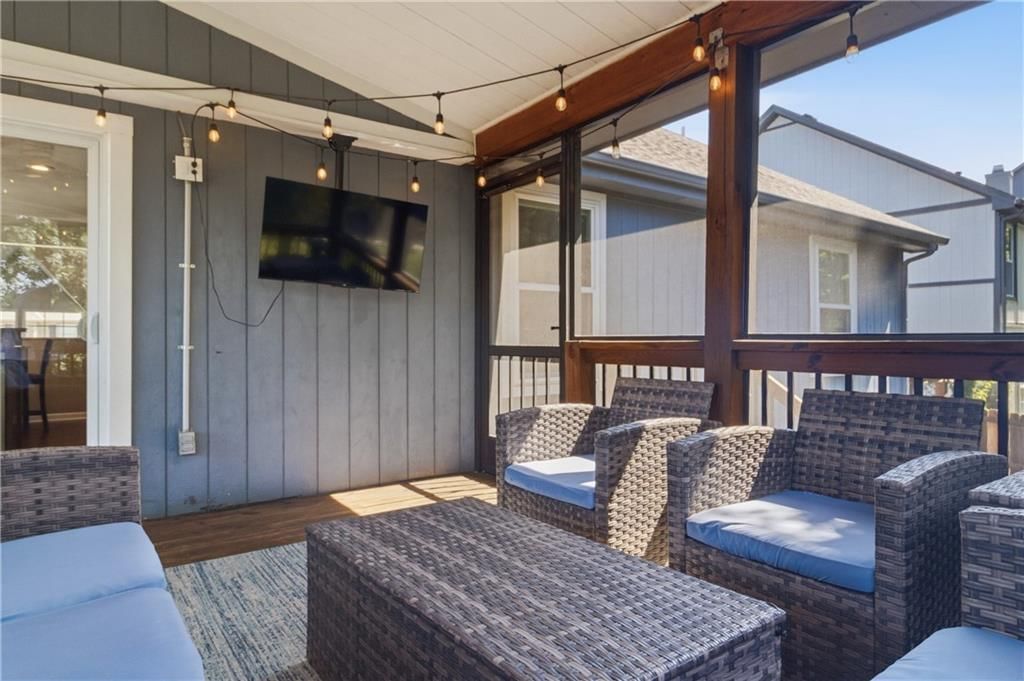 19513 W 64 Terrace — photo 14